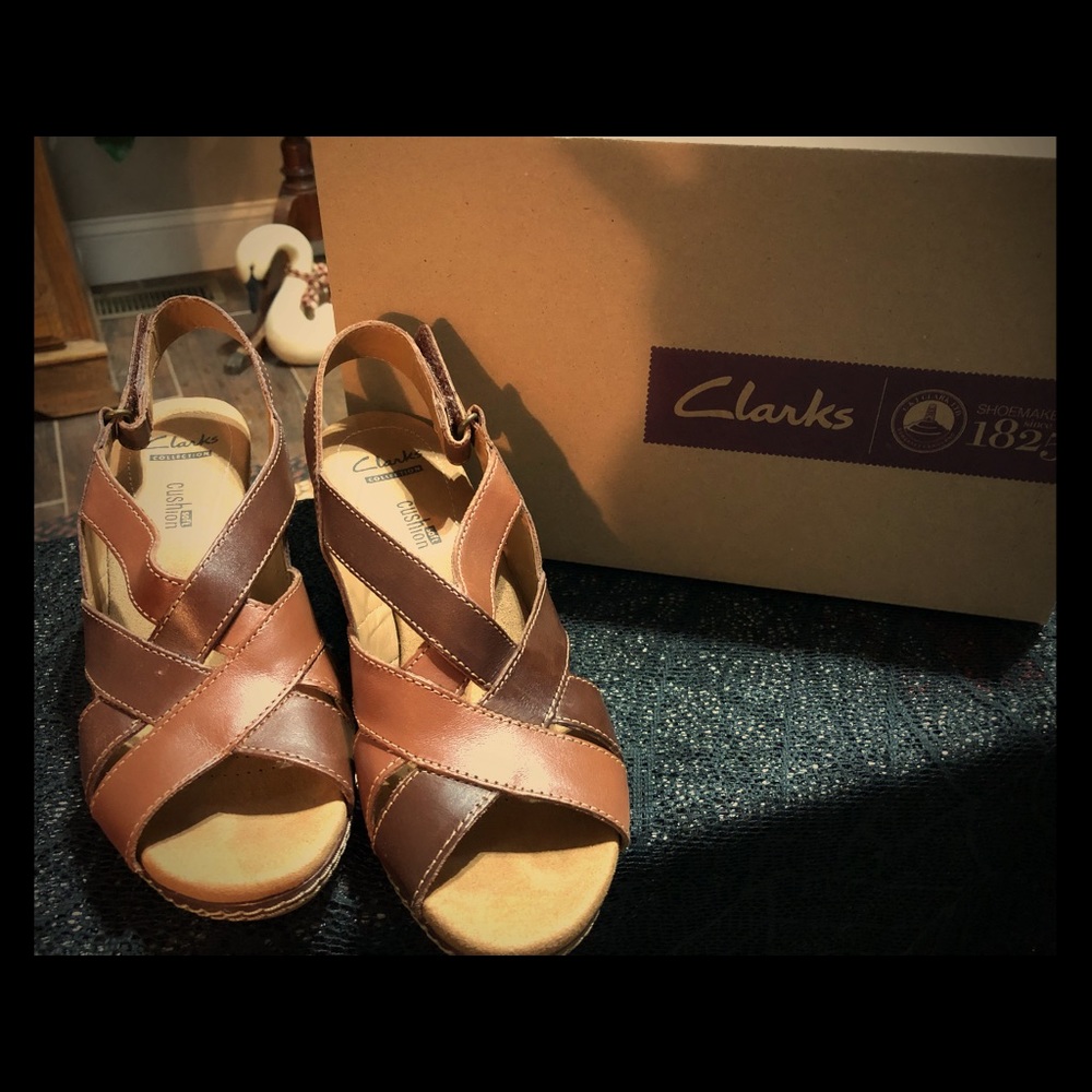 Clark’s Leather Sandle Wedges